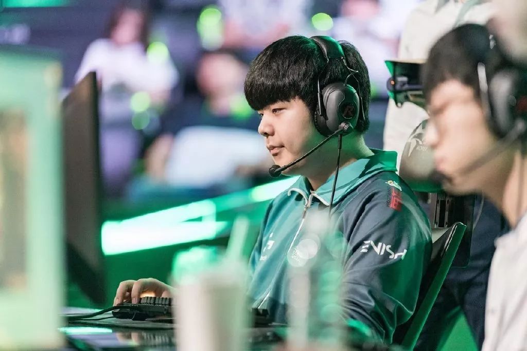 开云体育-关于V5强势FPX，ShowMaker关键制胜的信息