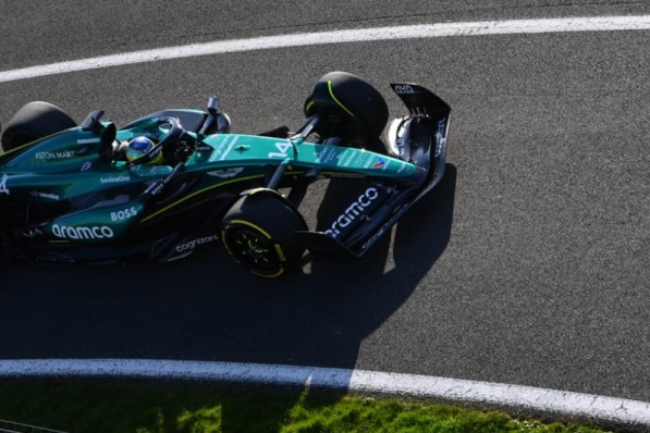 开云体育中国-迈凯伦翻盘红牛二队，拉塞尔扛起全队