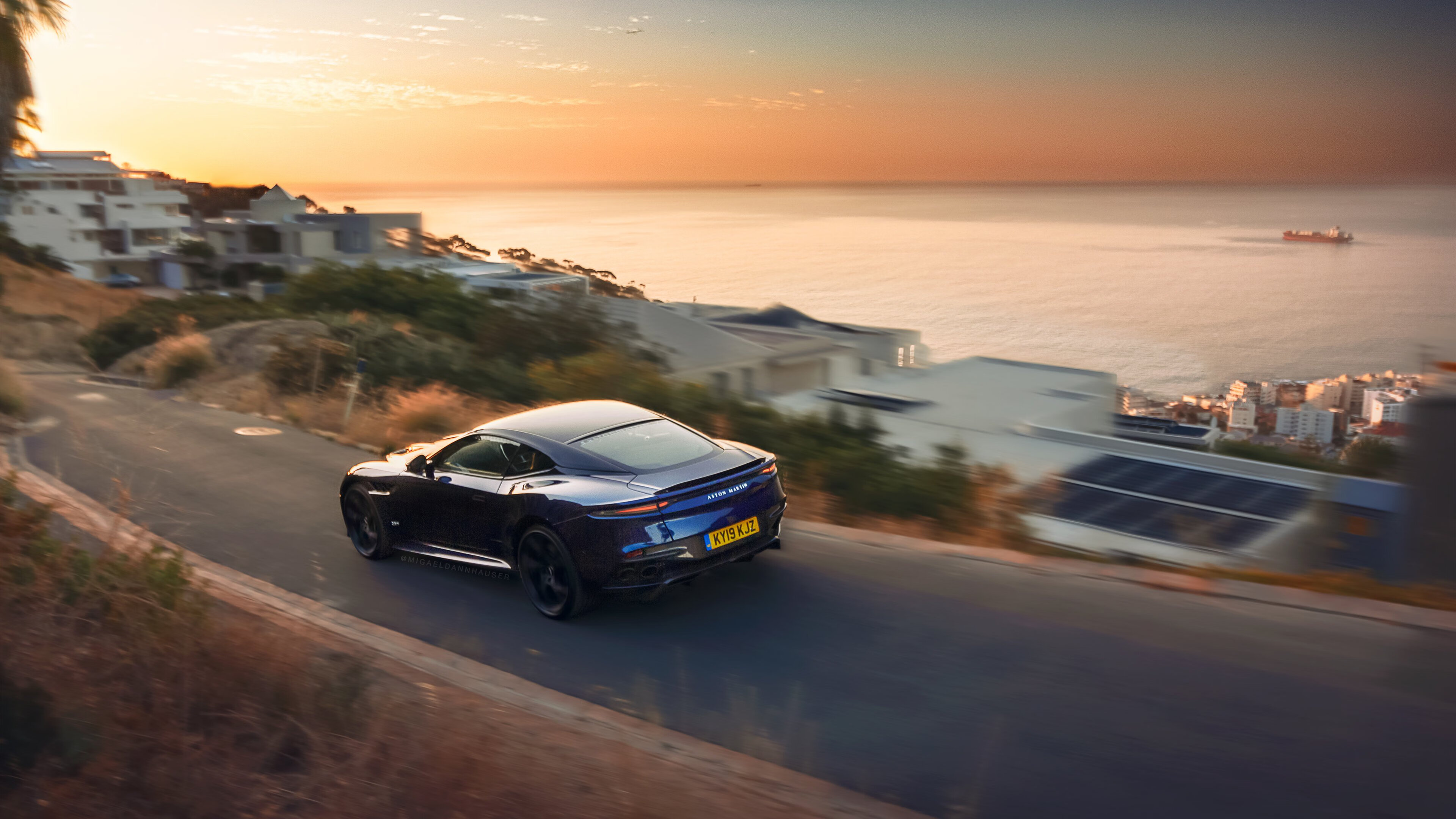 终结悬念，汉密尔顿最后关头的绝地逆转，为何让梅赛德斯如此不同？