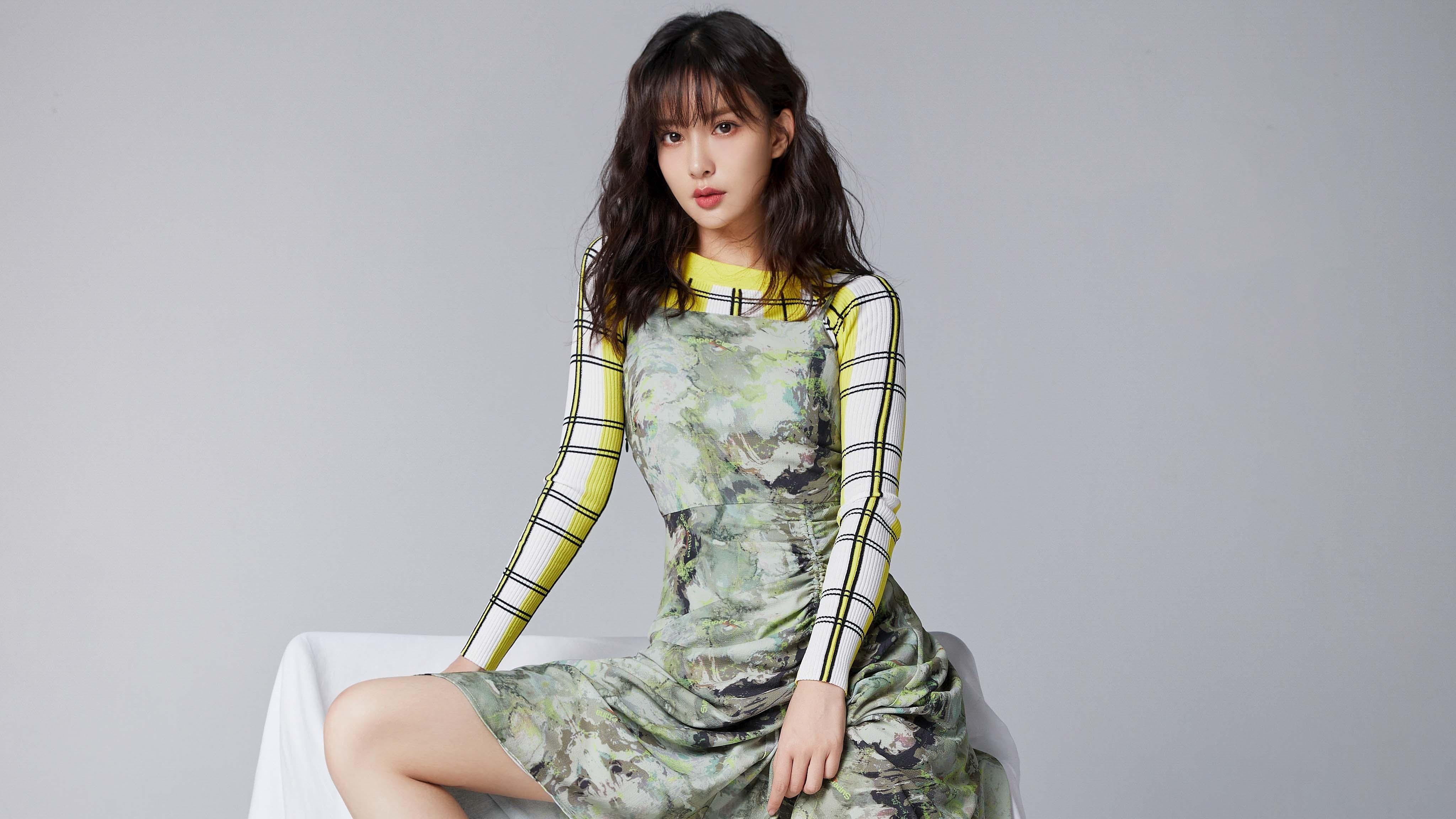 巴林夜战惊现上帝模式，伊布用嘴炮统治围场，比法拉利引擎更炸裂