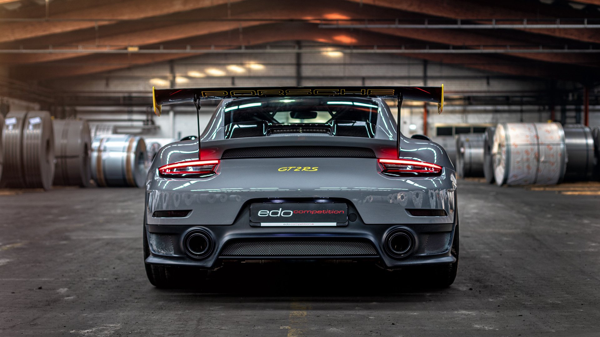 开云体育中国-蓝黑风暴中的手术刀，奥亚尔萨瓦尔撕裂米兰，国米用钢铁意志书写统治法则